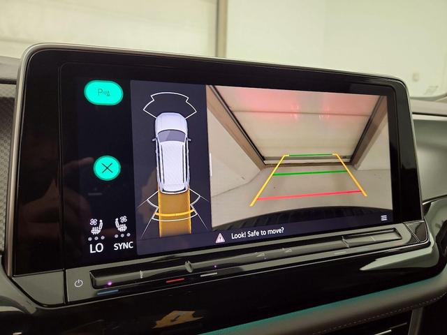 Photo of 2024 Black Volkswagen Atlas