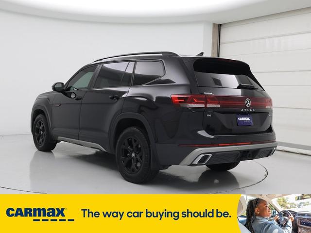 Photo of 2024 Black Volkswagen Atlas