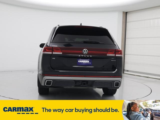 Photo of 2024 Black Volkswagen Atlas