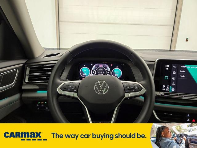 Photo of 2024 Black Volkswagen Atlas