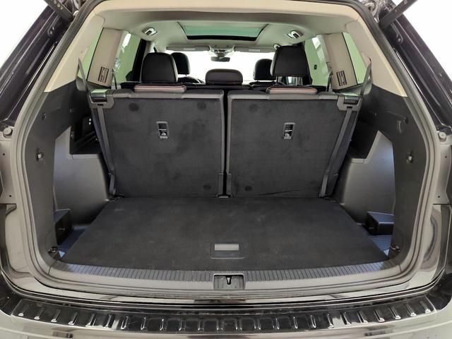 Photo of 2024 Black Volkswagen Atlas