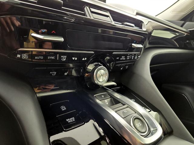 Photo of 2022 Black Acura MDX