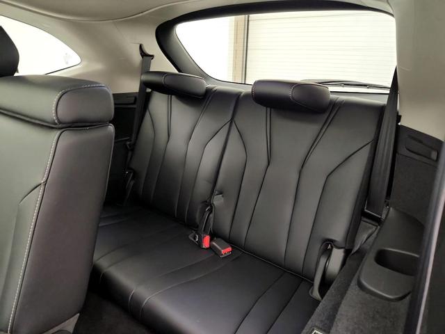 Photo of 2022 Black Acura MDX