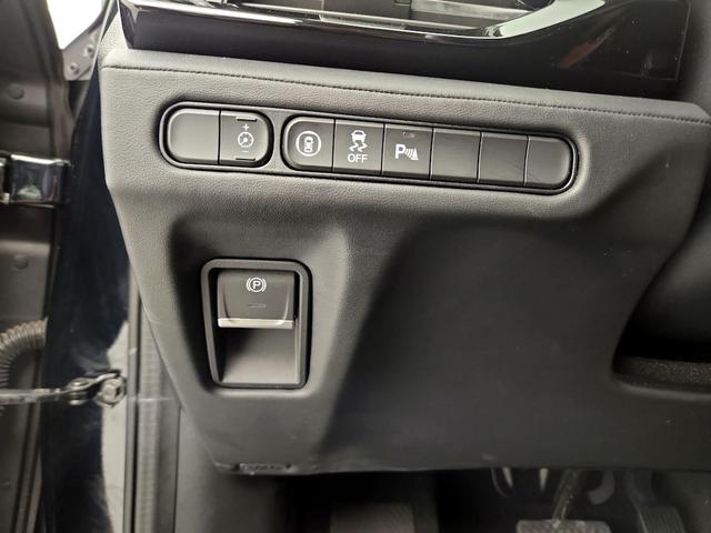 Photo of 2022 Black Acura MDX