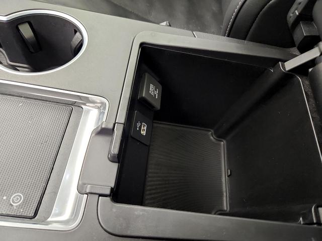 Photo of 2022 Black Acura MDX