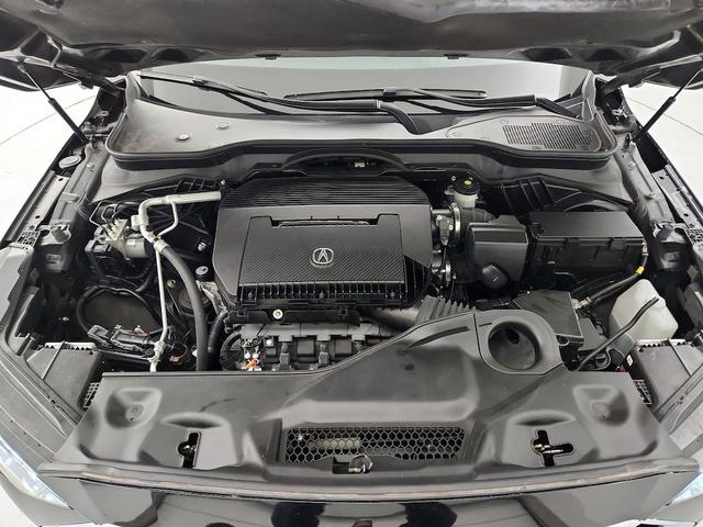 Photo of 2022 Black Acura MDX