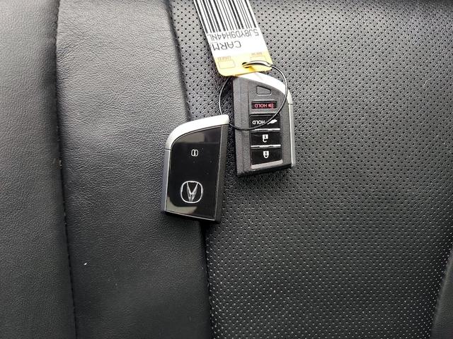 Photo of 2022 Black Acura MDX