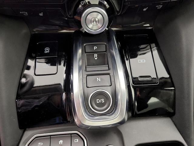 Photo of 2022 Black Acura MDX