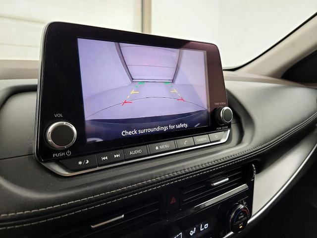 Photo of 2022 Gray Nissan Rogue