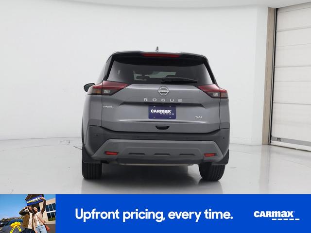 Photo of 2022 Gray Nissan Rogue