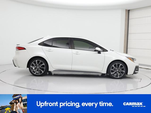 Photo of 2021 White Toyota Corolla