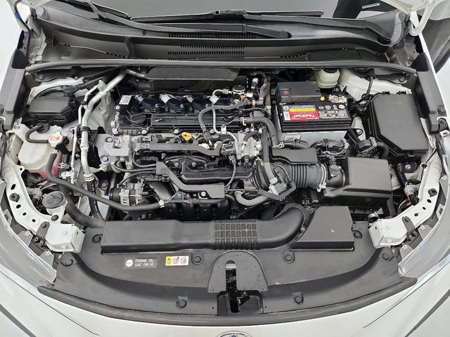 Photo of 2021 White Toyota Corolla