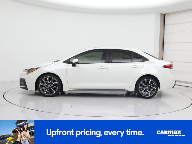 Photo of 2021 White Toyota Corolla