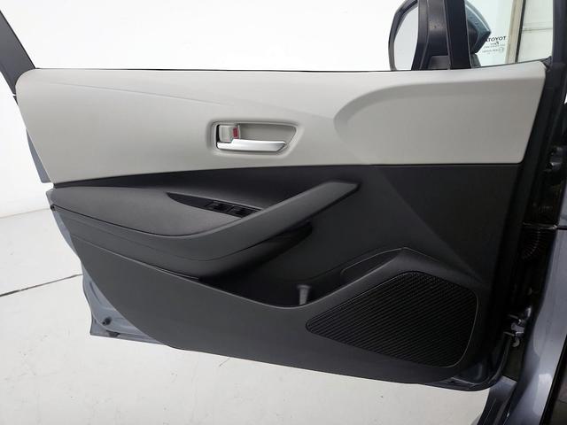 Photo of 2021 Gray Toyota Corolla