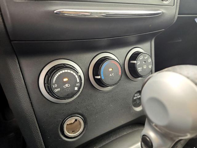 Photo of 2015 Gray Nissan Rogue Select
