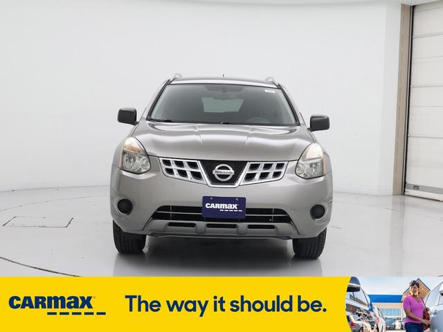 Photo of 2015 Gray Nissan Rogue Select