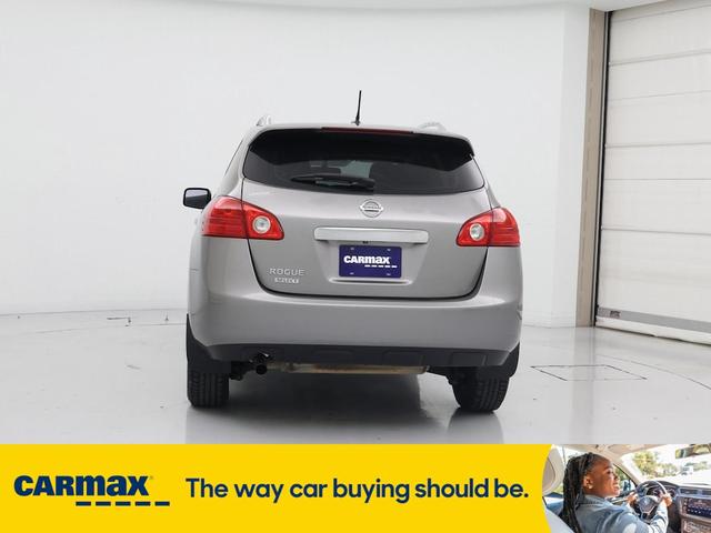 Photo of 2015 Gray Nissan Rogue Select