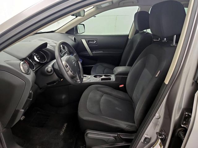 Photo of 2015 Gray Nissan Rogue Select