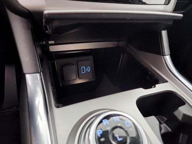 Photo of 2021 Gray Ford Explorer