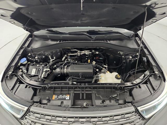 Photo of 2021 Gray Ford Explorer
