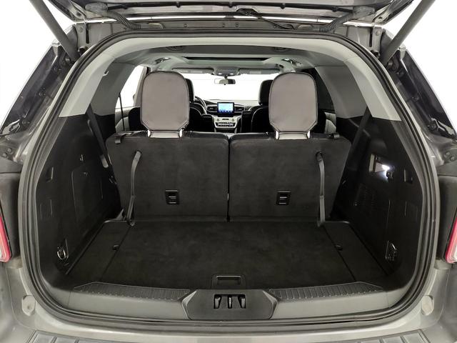 Photo of 2021 Gray Ford Explorer
