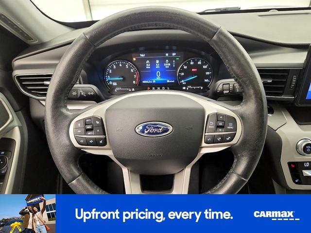 Photo of 2021 Gray Ford Explorer