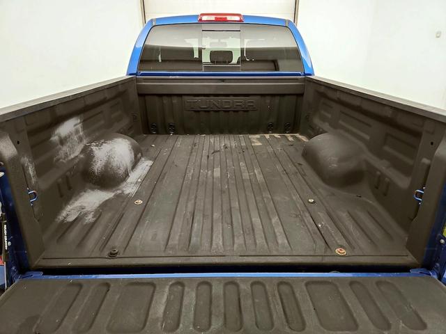 Photo of 2016 Blue Toyota Tundra