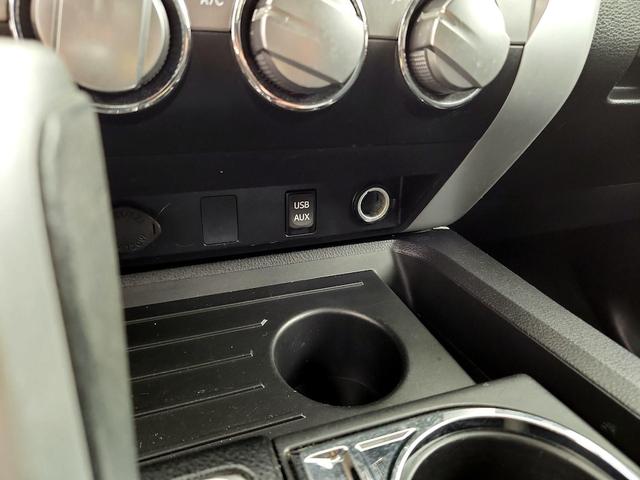 Photo of 2016 Blue Toyota Tundra