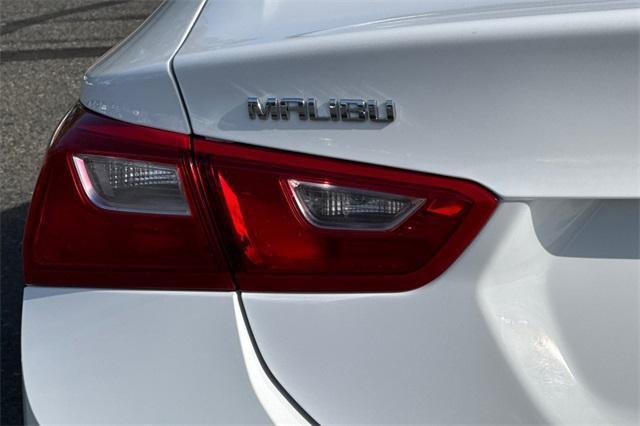 Photo of 2024 Summit White Chevrolet Malibu