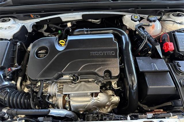 Photo of 2024 Summit White Chevrolet Malibu