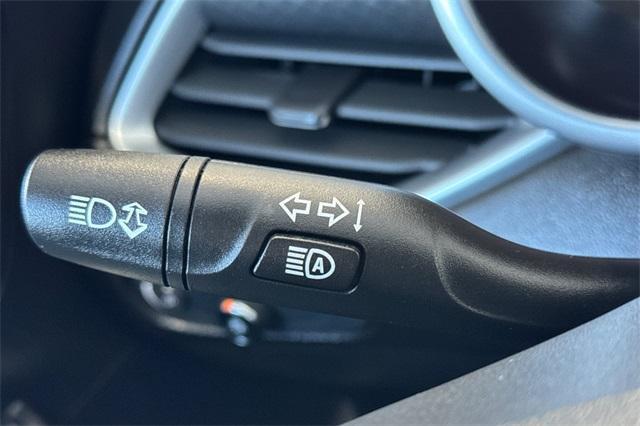 Photo of 2024 Summit White Chevrolet Malibu