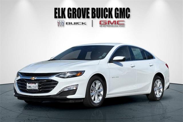 Photo of 2024 Summit White Chevrolet Malibu