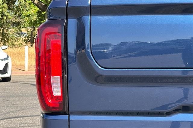 Photo of 2022 Pacific Blue Metallic GMC Sierra 1500