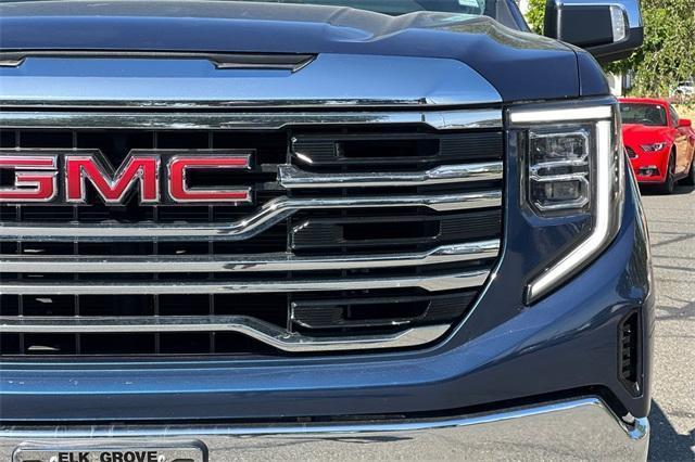 Photo of 2022 Pacific Blue Metallic GMC Sierra 1500