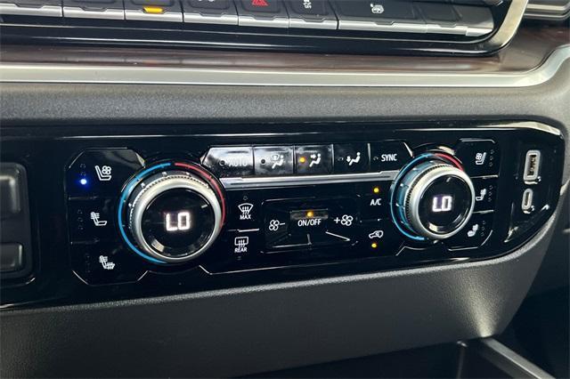 Photo of 2022 Pacific Blue Metallic GMC Sierra 1500