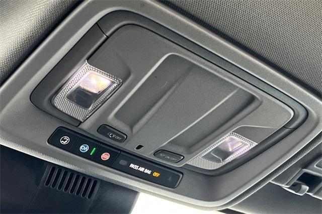 Photo of 2022 Pacific Blue Metallic GMC Sierra 1500