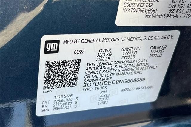 Photo of 2022 Pacific Blue Metallic GMC Sierra 1500