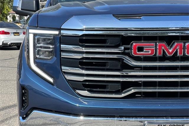 Photo of 2022 Pacific Blue Metallic GMC Sierra 1500