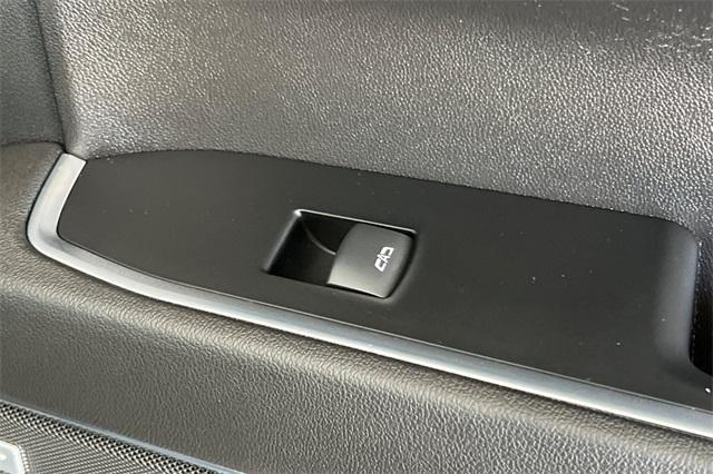 Photo of 2022 Pacific Blue Metallic GMC Sierra 1500