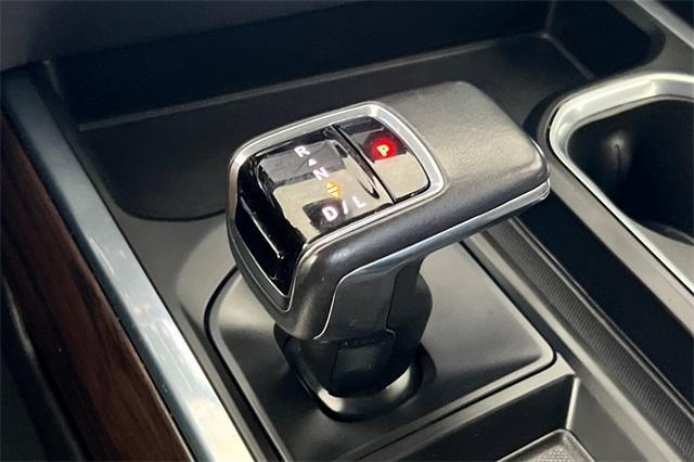 Photo of 2022 Pacific Blue Metallic GMC Sierra 1500