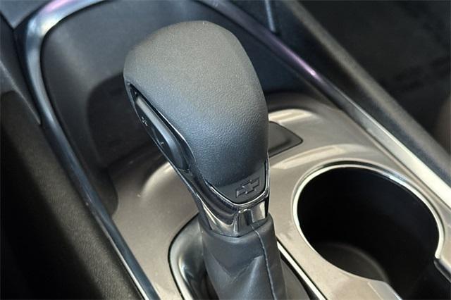 Photo of 2022 Silver Ice Metallic Chevrolet Malibu
