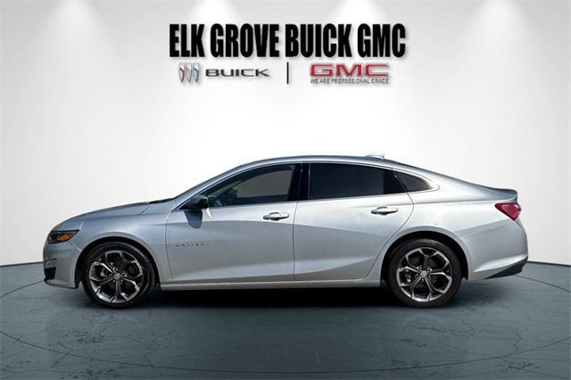 Photo of 2022 Silver Ice Metallic Chevrolet Malibu