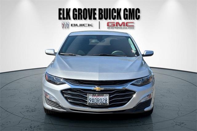 Photo of 2022 Silver Ice Metallic Chevrolet Malibu