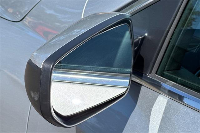 Photo of 2022 Silver Ice Metallic Chevrolet Malibu
