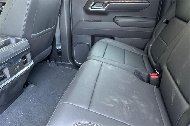 Photo of 2025 Summit White GMC Sierra 1500