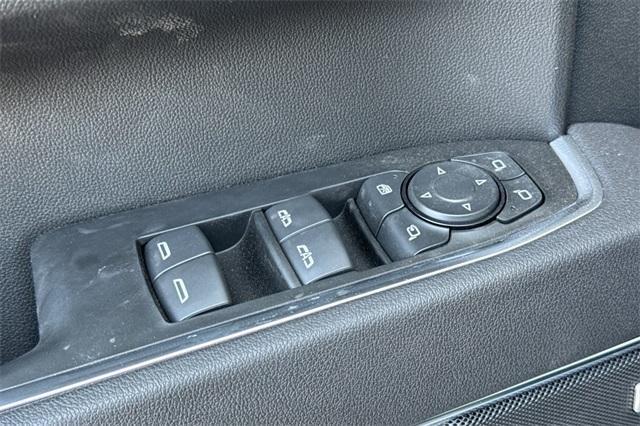 Photo of 2025 Summit White GMC Sierra 1500