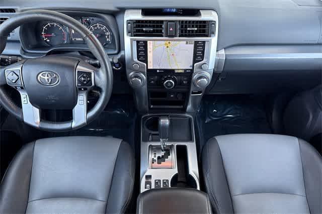 Photo of 2022 White Toyota 4Runner