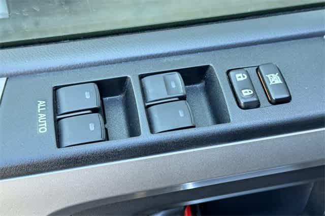 Photo of 2022 White Toyota 4Runner