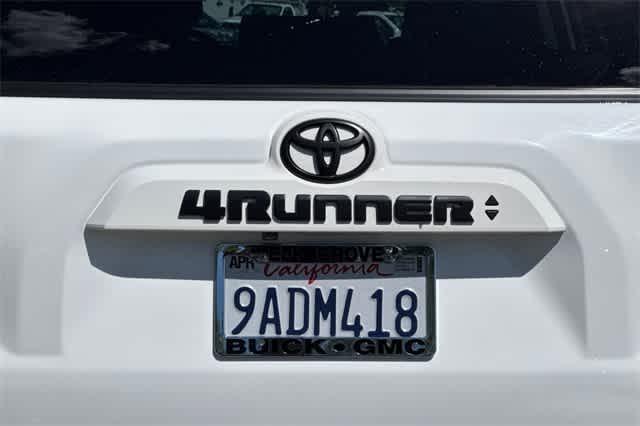 Photo of 2022 White Toyota 4Runner