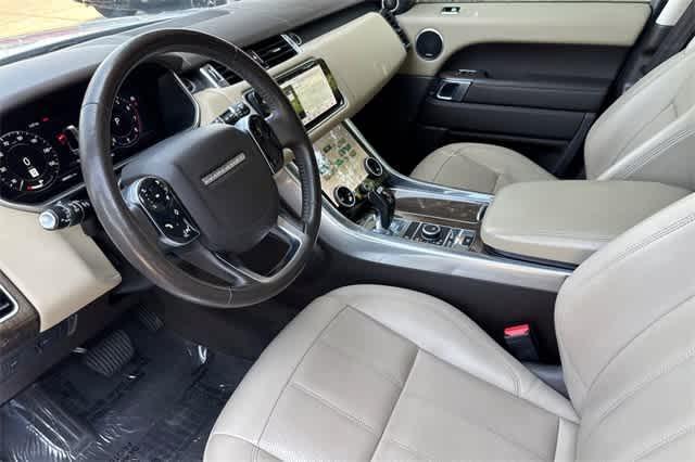 Photo of 2018 Fuji White Land Rover Range Rover Sport